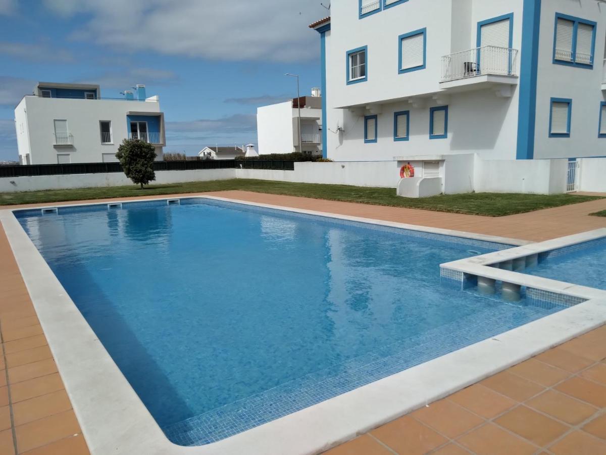 Palmeiras Apartement - T1 Com Piscina Baleal Exterior photo
